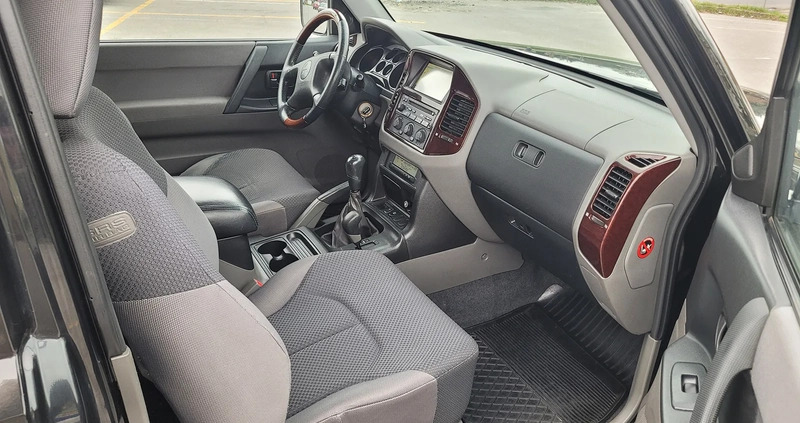 Mitsubishi Pajero cena 32600 przebieg: 219170, rok produkcji 2000 z Rzeszów małe 137